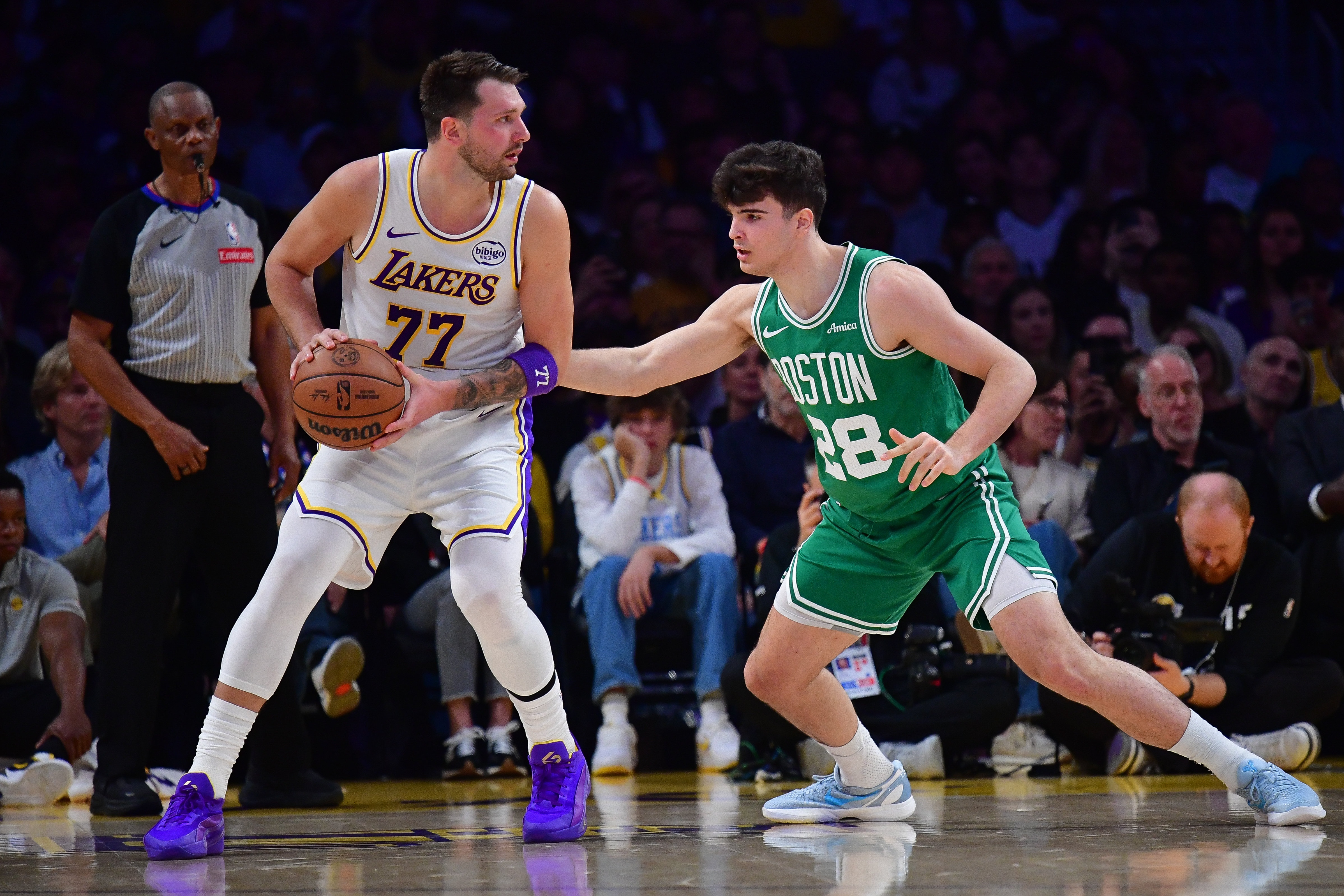 世界杯app下载-1米85乱杀！布朗&amp;普理查德击穿湖人外防线 防守硬度是致命差距